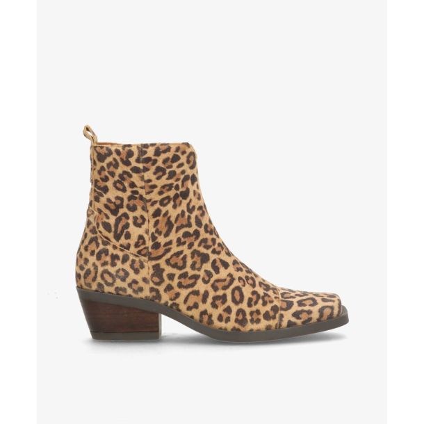 Calamity s leopard suede shoe design